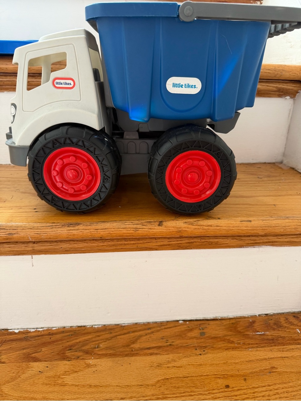 Little Tikes Blue Dump Truck with Red Wheels